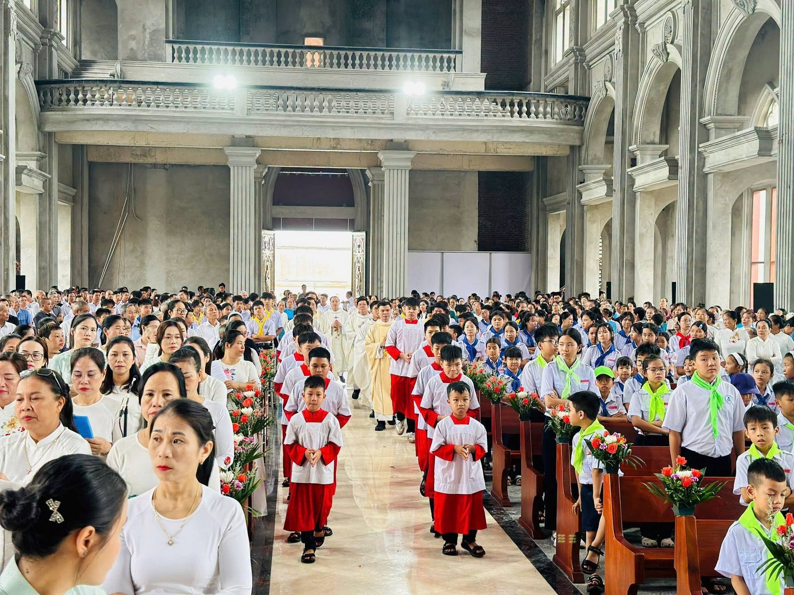 Thánh lễ tạ ơn bế mạc tuần Chầu Mình Thánh Chúa thay giáo phận