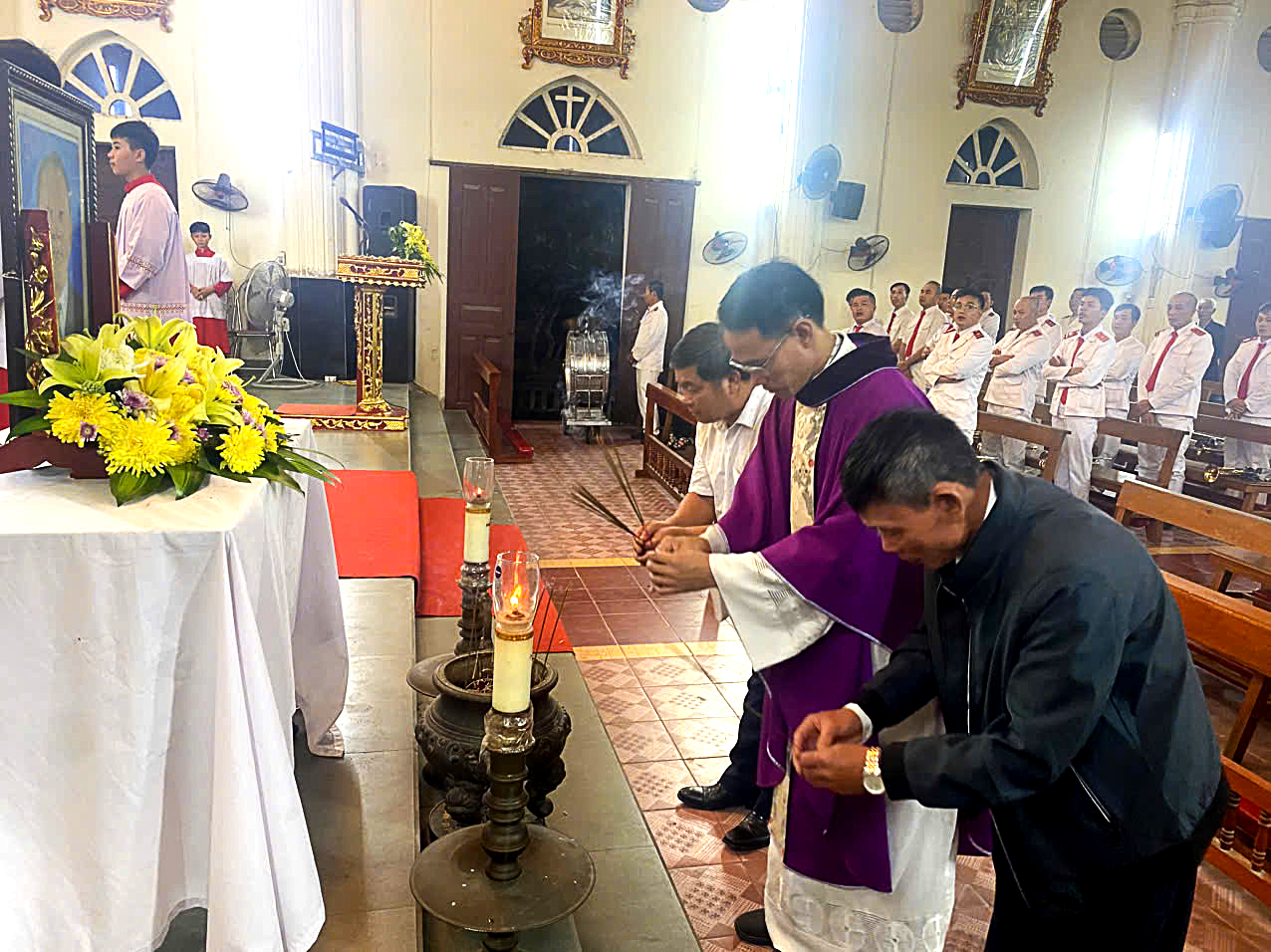 Giáo xứ Đồng Giá hiệp dâng Thánh lễ giỗ mãn tang Ông Giuse Trần Văn Toàn	 