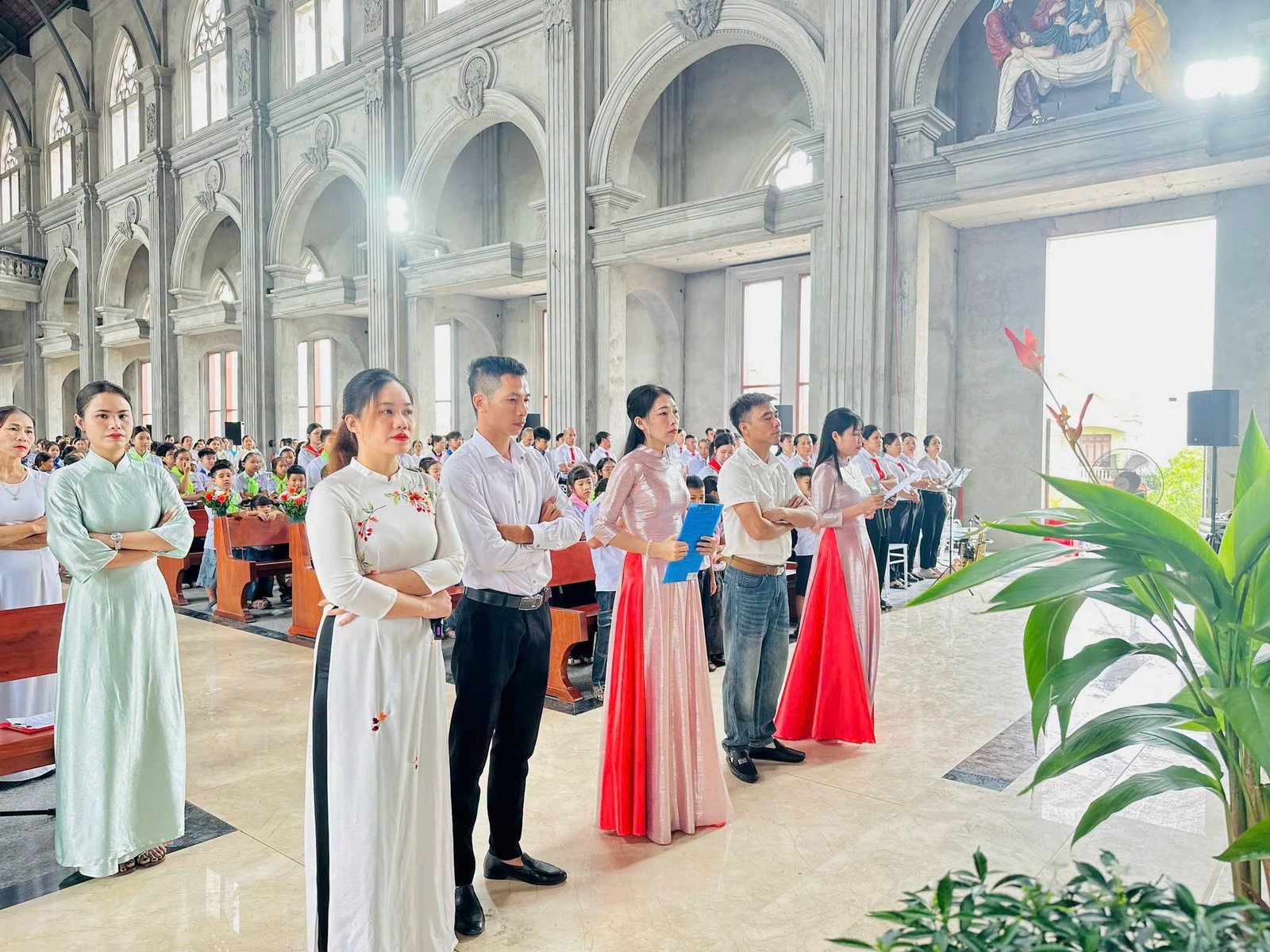 Thánh lễ tạ ơn bế mạc tuần Chầu Mình Thánh Chúa thay giáo phận
