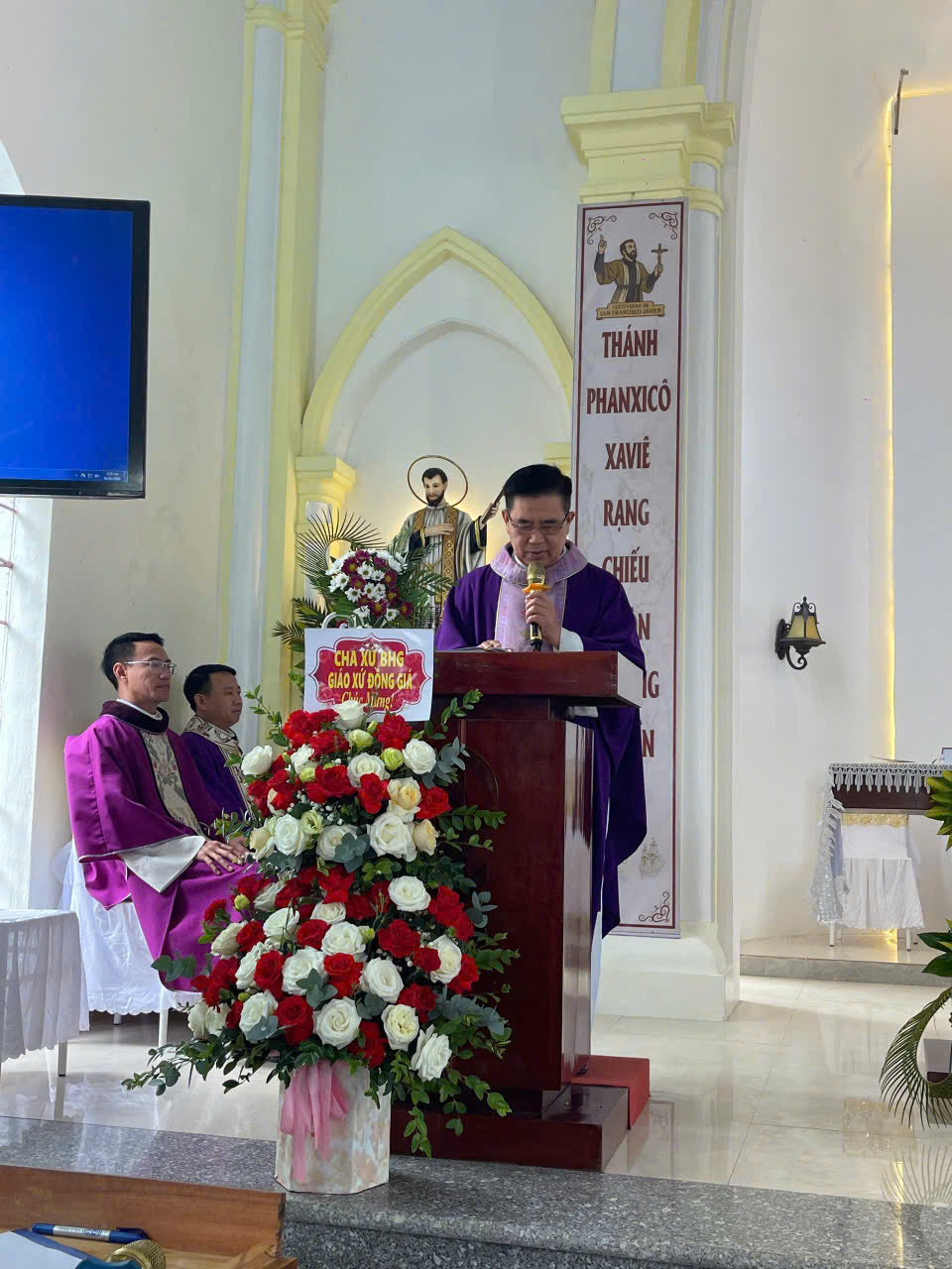 GIÁO XỨ GIA ĐƯỚC MỪNG LỄ THÁNH PHANXICÔ XAVIÊ QUAN THẦY