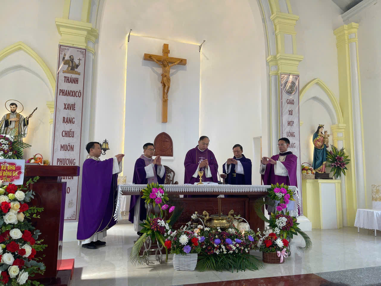 GIÁO XỨ GIA ĐƯỚC MỪNG LỄ THÁNH PHANXICÔ XAVIÊ QUAN THẦY