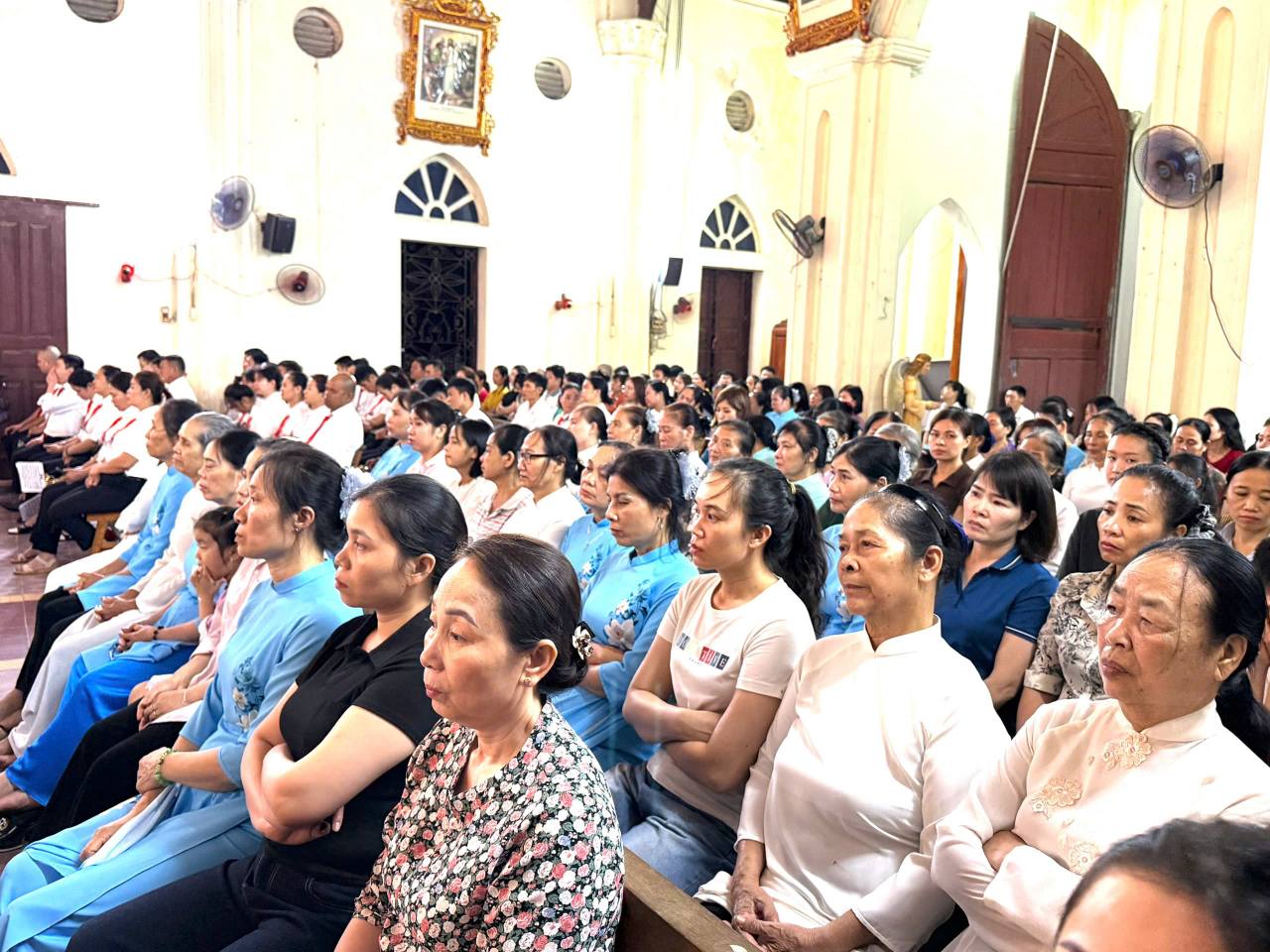 GIÁO XỨ ĐỒNG GIÁ: Hành trình sống đức tin qua kinh Mân Côi