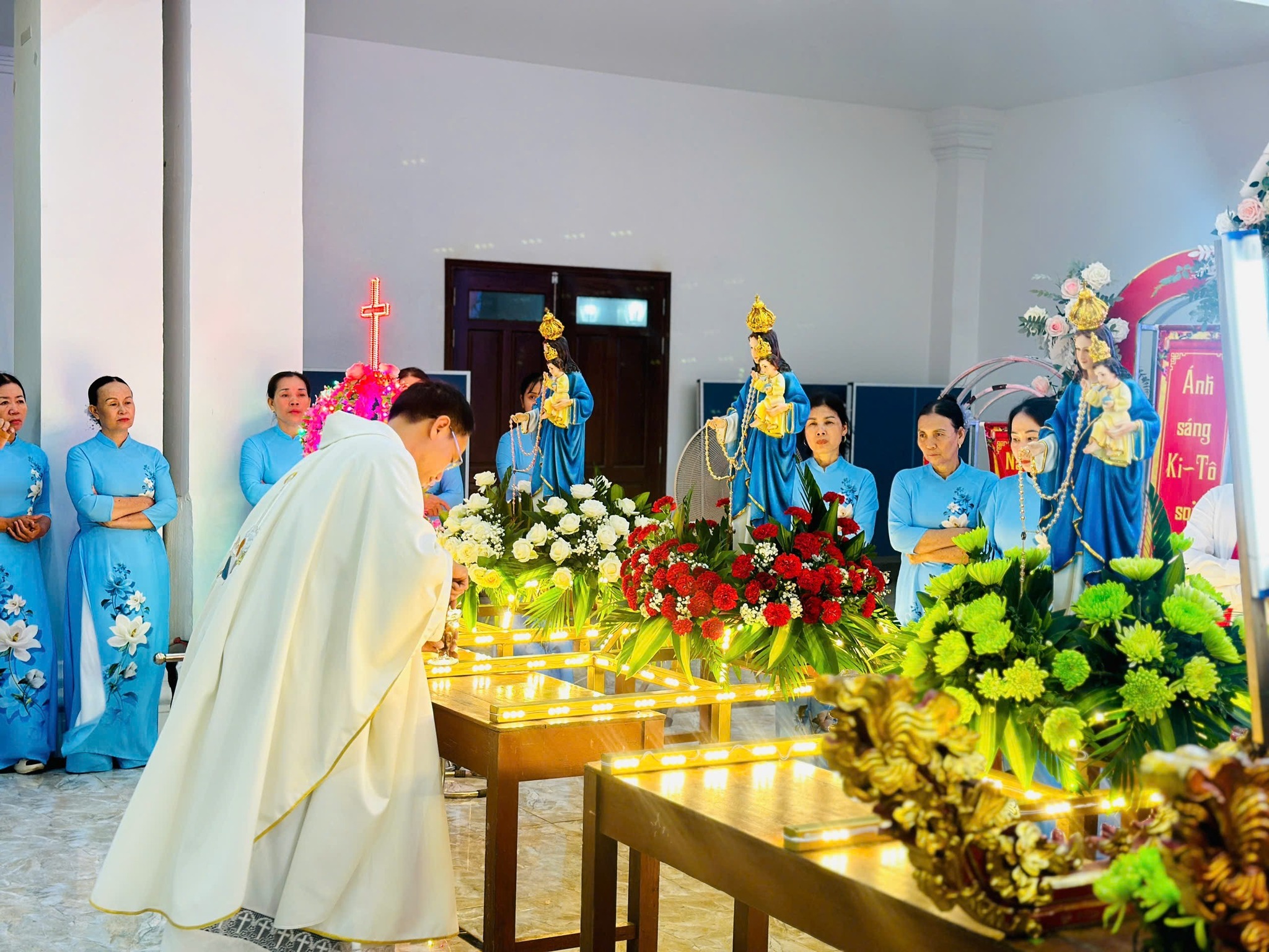 GIÁO XỨ ĐỒNG GIÁ: Hành trình sống đức tin qua kinh Mân Côi