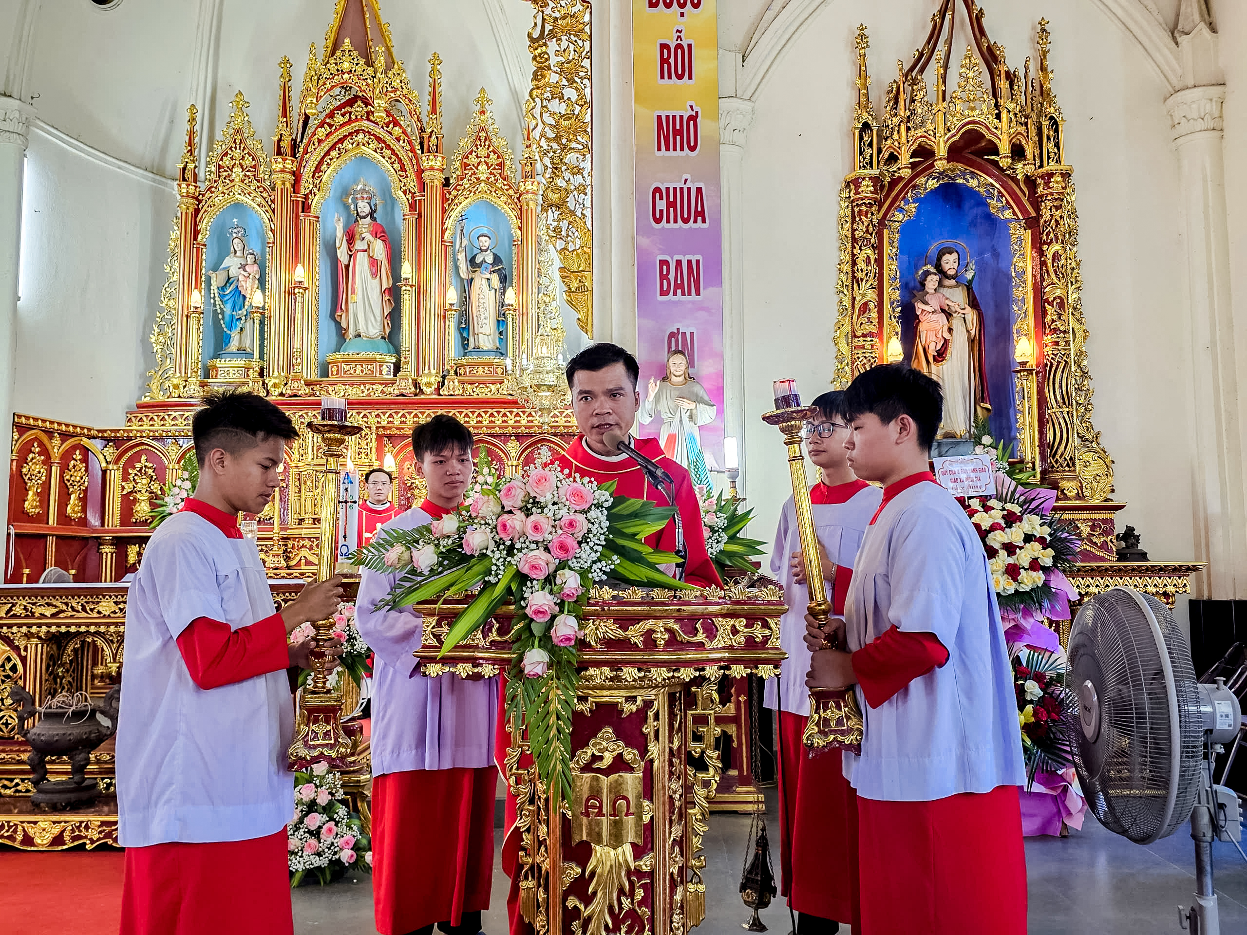 LỄ RA MẮT BAN ĐIỀU HÀNH MỚI CA ĐOÀN THÁNH GIA