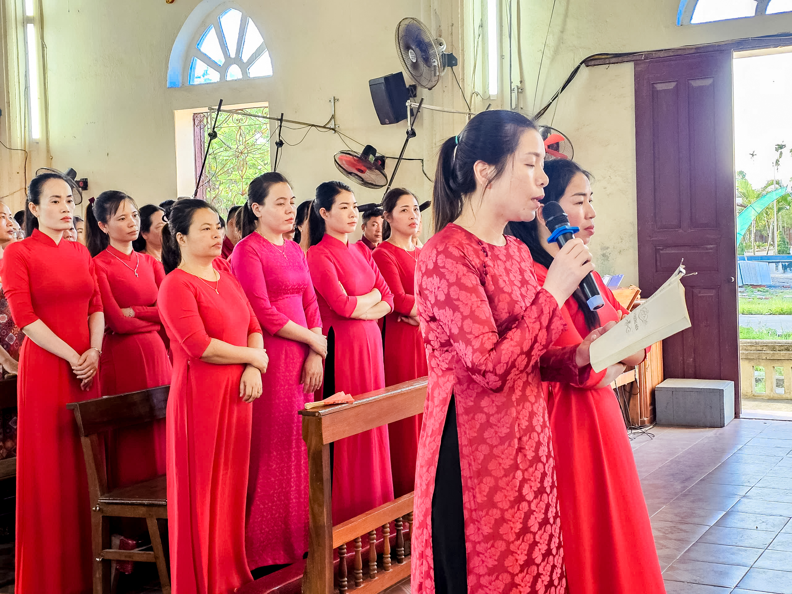LỄ RA MẮT BAN ĐIỀU HÀNH MỚI CA ĐOÀN THÁNH GIA